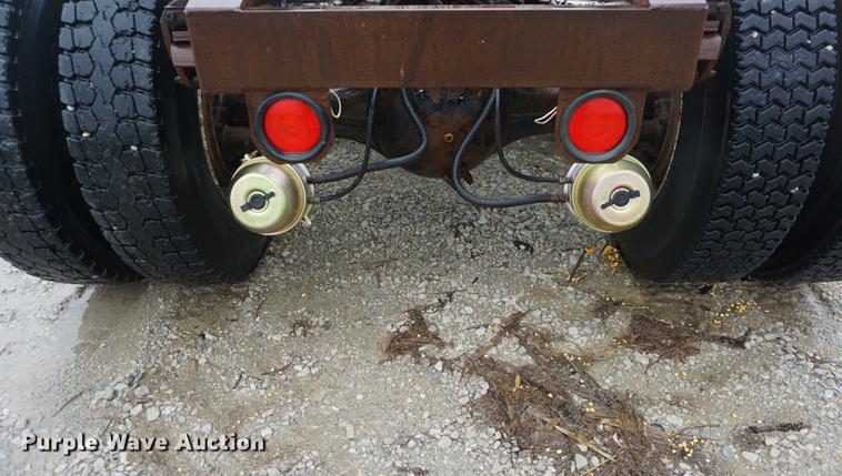 image for item DD6490 1977 Kenworth K1CCC semi truck