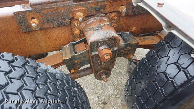 image for item DD6490 1977 Kenworth K1CCC semi truck