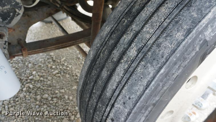 image for item DD6490 1977 Kenworth K1CCC semi truck