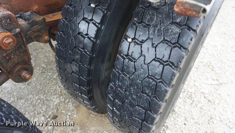 image for item DD6490 1977 Kenworth K1CCC semi truck