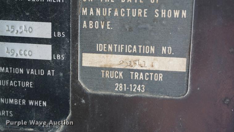 image for item DD6490 1977 Kenworth K1CCC semi truck