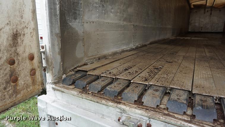 image for item DD6491 1984 Cornhusker triler Wilkens walking floor
