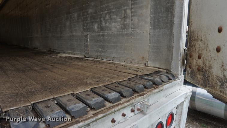 image for item DD6491 1984 Cornhusker triler Wilkens walking floor