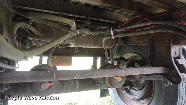 image for item DD6491 1984 Cornhusker triler Wilkens walking floor