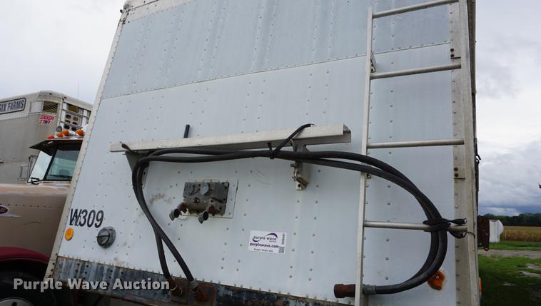 image for item DD6491 1984 Cornhusker triler Wilkens walking floor