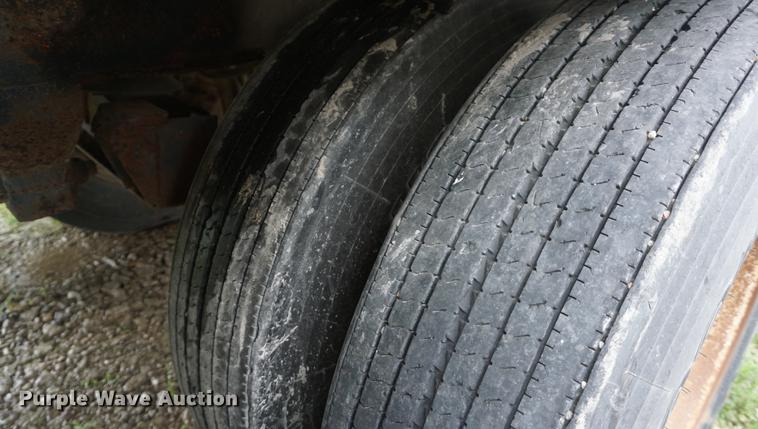 image for item DD6491 1984 Cornhusker triler Wilkens walking floor