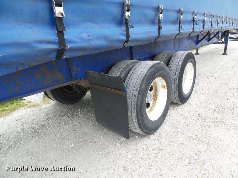 image for item DE5214 2000 Wabash side curtain trailer