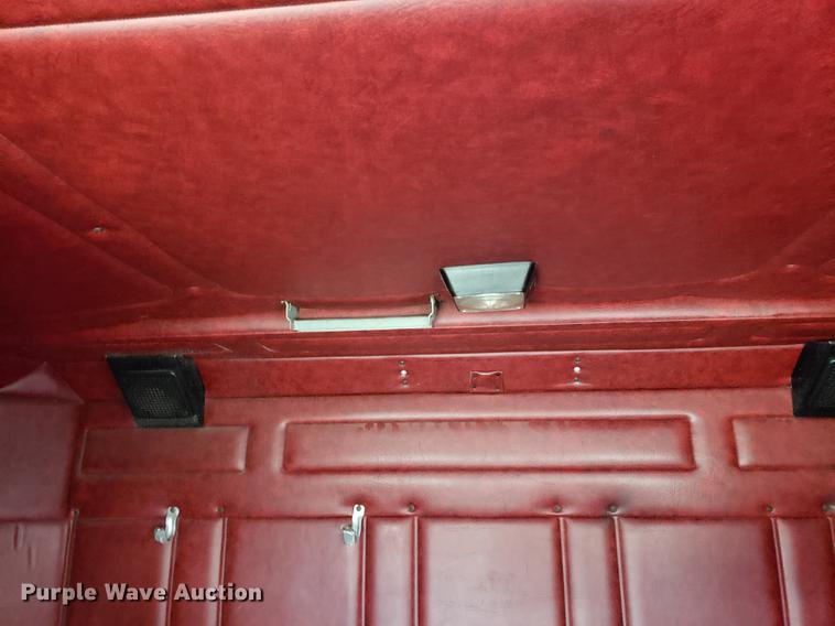 image for item DF2435 1996 Freightliner FLD120 semi truck