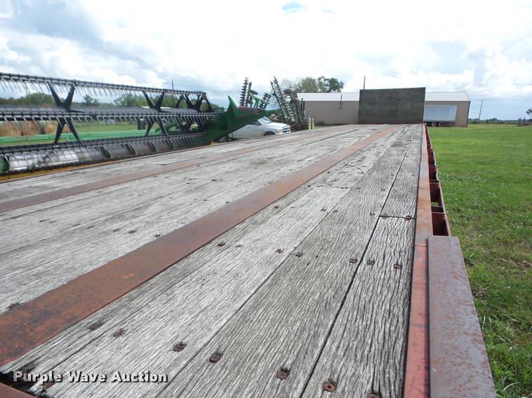 image for item EI9904 1984 Lufkin flatbed trailer