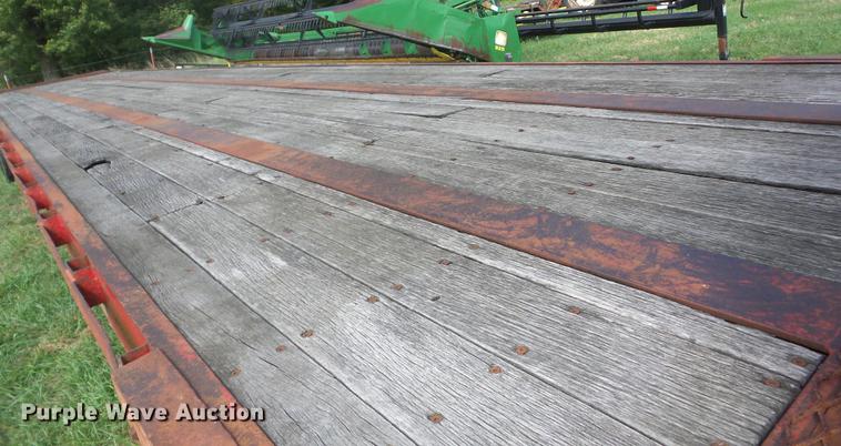 image for item EI9904 1984 Lufkin flatbed trailer