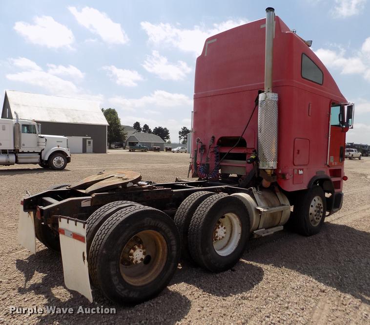 image for item ER9084 1989 Freightliner COE semi truck