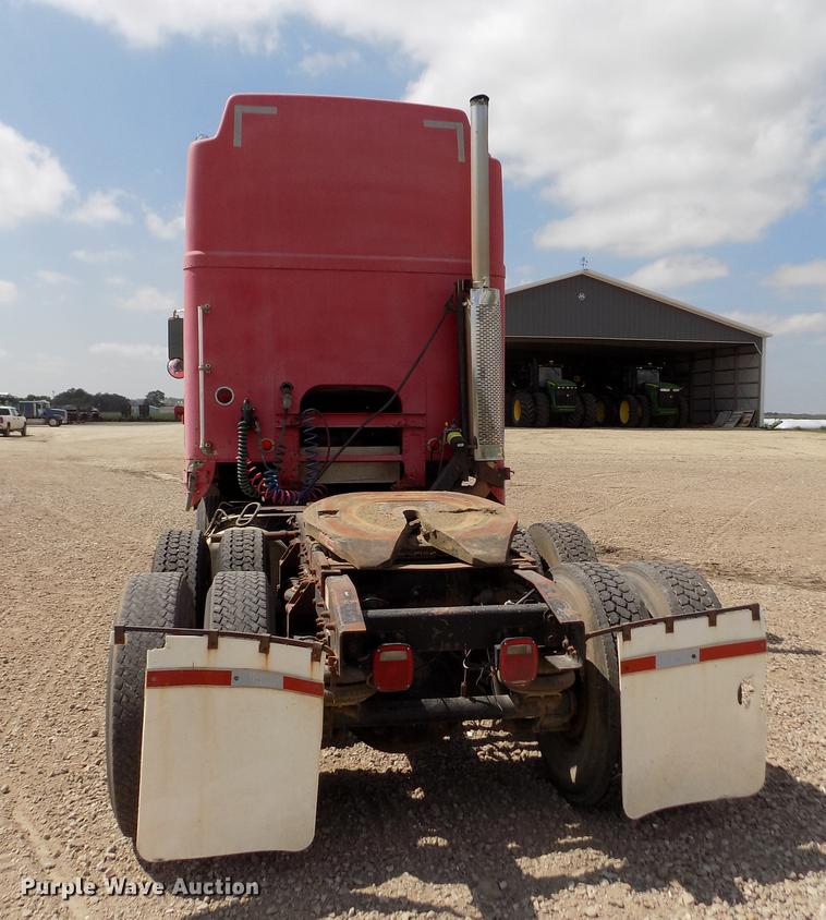 image for item ER9084 1989 Freightliner COE semi truck