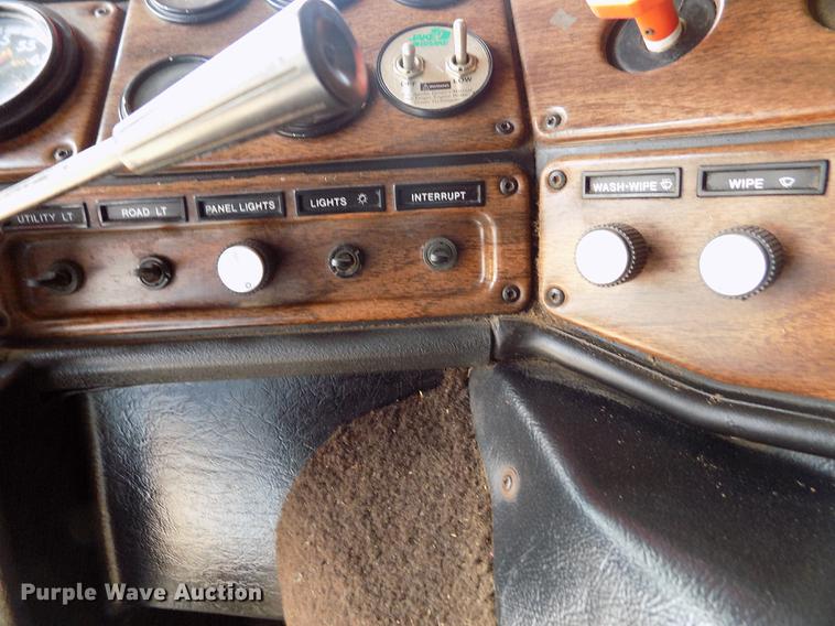 image for item ER9084 1989 Freightliner COE semi truck