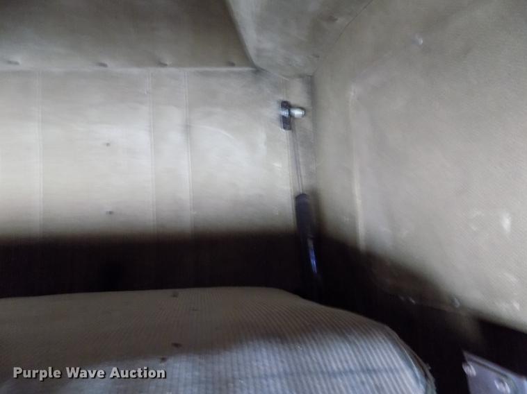 image for item ER9084 1989 Freightliner COE semi truck