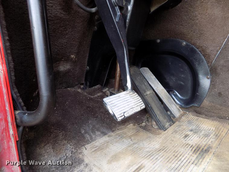 image for item ER9084 1989 Freightliner COE semi truck