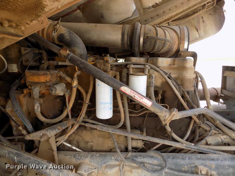 image for item ER9084 1989 Freightliner COE semi truck