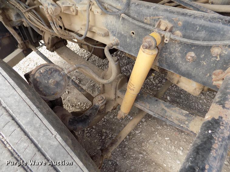 image for item ER9084 1989 Freightliner COE semi truck