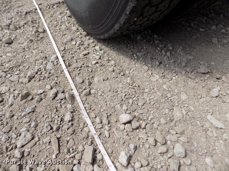 image for item ER9084 1989 Freightliner COE semi truck