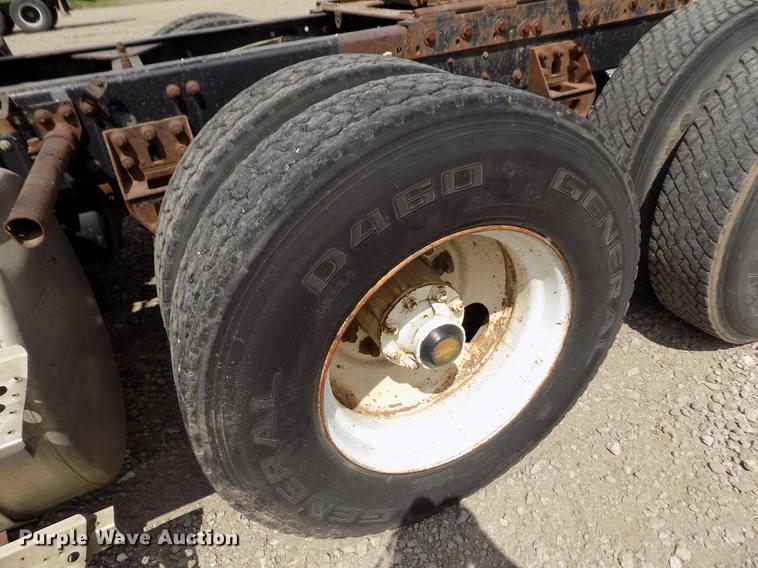 image for item ER9084 1989 Freightliner COE semi truck