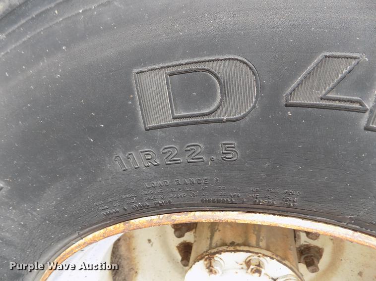 image for item ER9084 1989 Freightliner COE semi truck