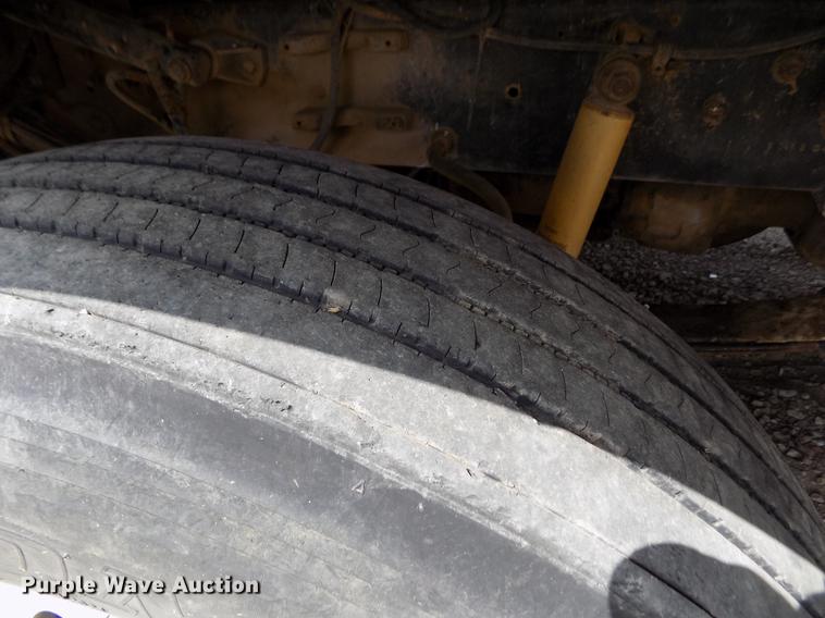 image for item ER9084 1989 Freightliner COE semi truck