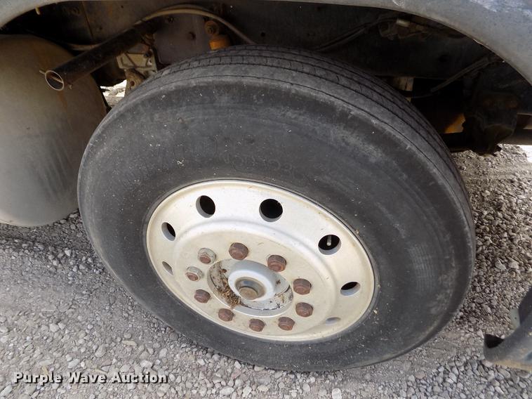 image for item ER9084 1989 Freightliner COE semi truck