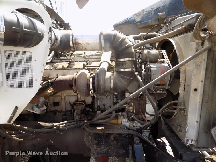 image for item ER9085 1984 Kenworth W900 semi truck