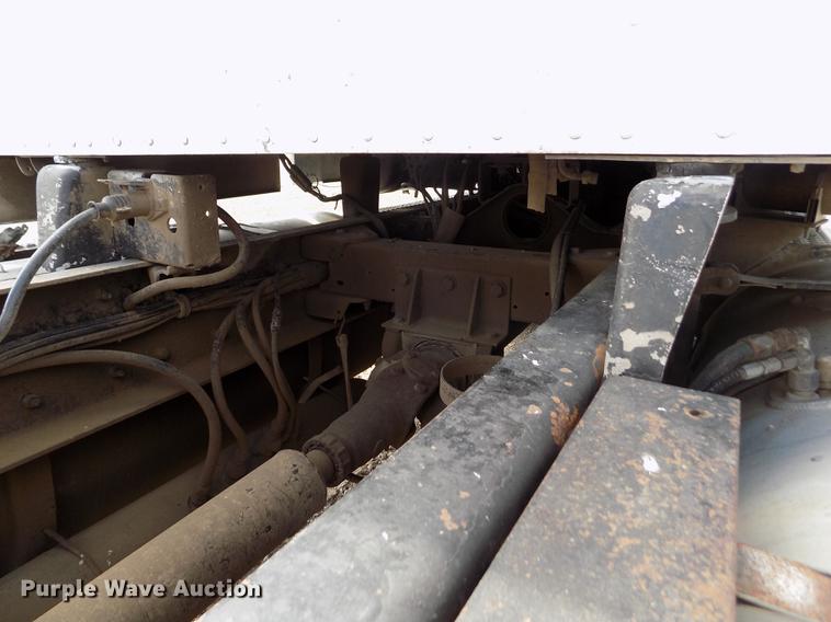 image for item ER9085 1984 Kenworth W900 semi truck