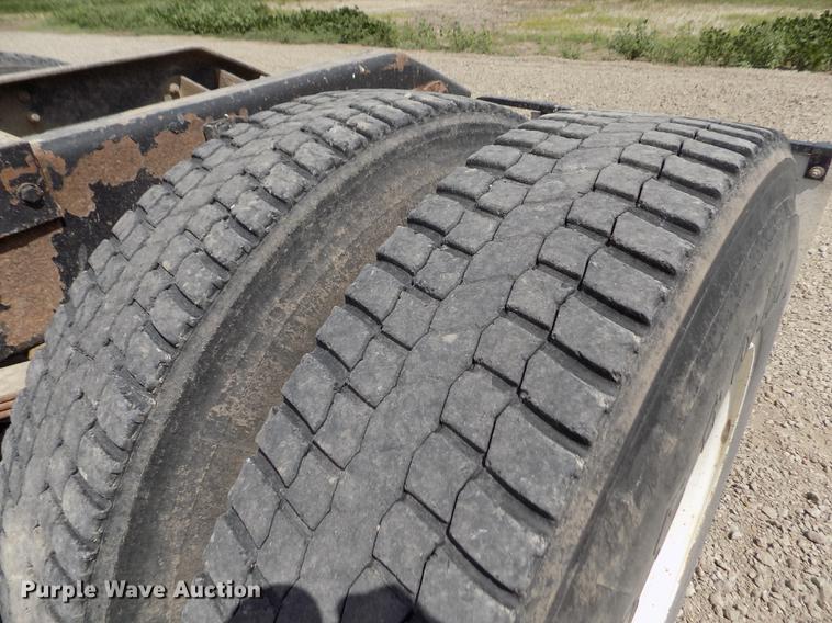 image for item ER9085 1984 Kenworth W900 semi truck