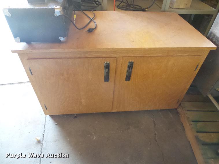 image for item BU9727 Office supplies and equipment