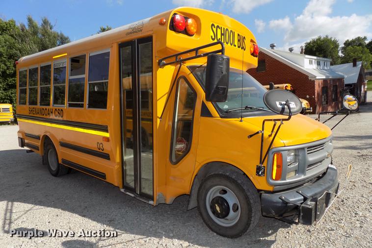 image for item DB8594 2002 Chevrolet Express G3500 school bus