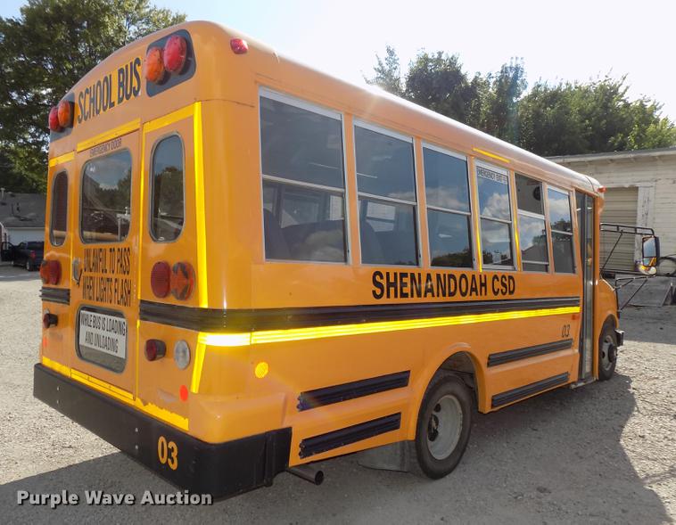 image for item DB8594 2002 Chevrolet Express G3500 school bus