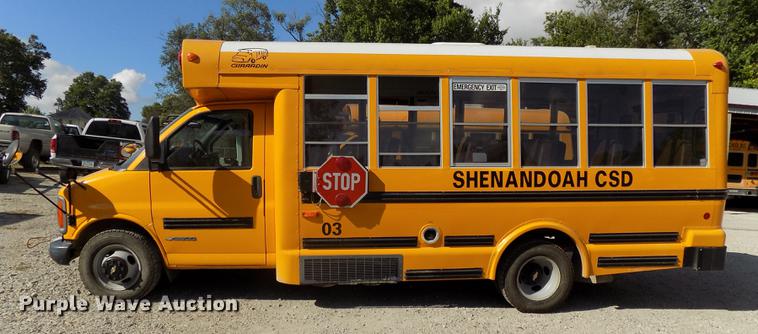 image for item DB8594 2002 Chevrolet Express G3500 school bus
