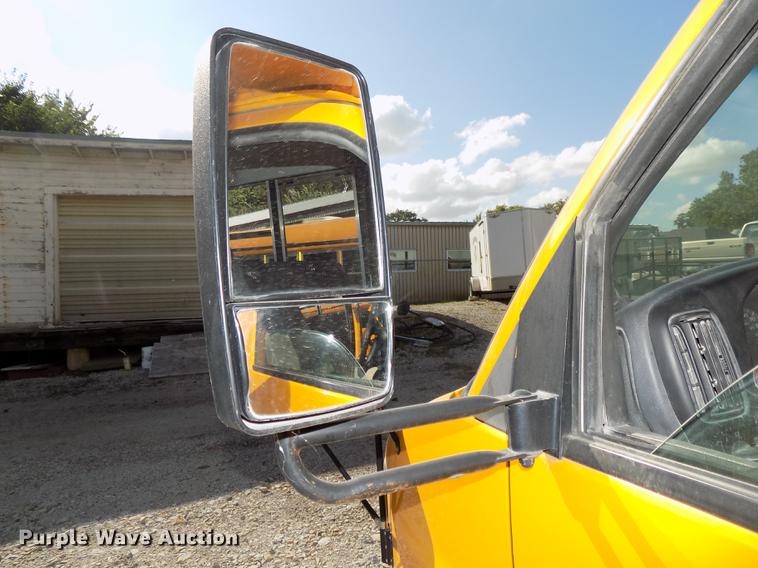 image for item DB8594 2002 Chevrolet Express G3500 school bus