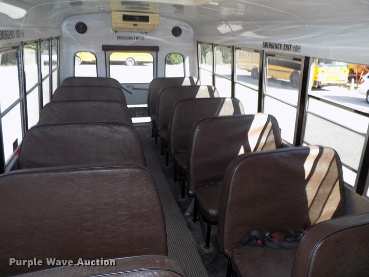 image for item DB8594 2002 Chevrolet Express G3500 school bus