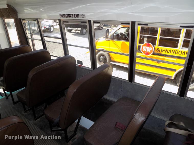 image for item DB8594 2002 Chevrolet Express G3500 school bus