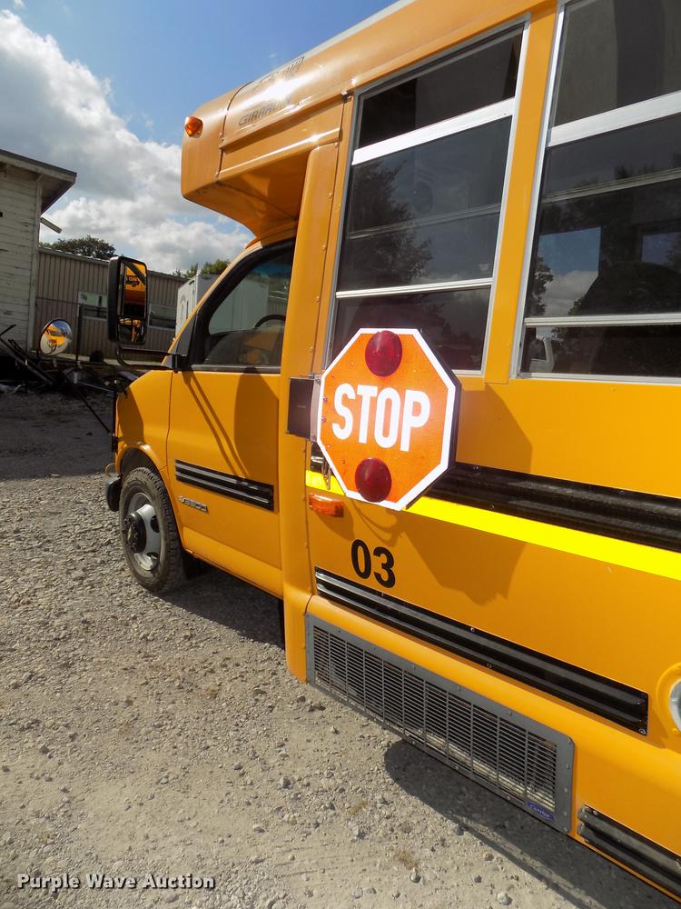 image for item DB8594 2002 Chevrolet Express G3500 school bus