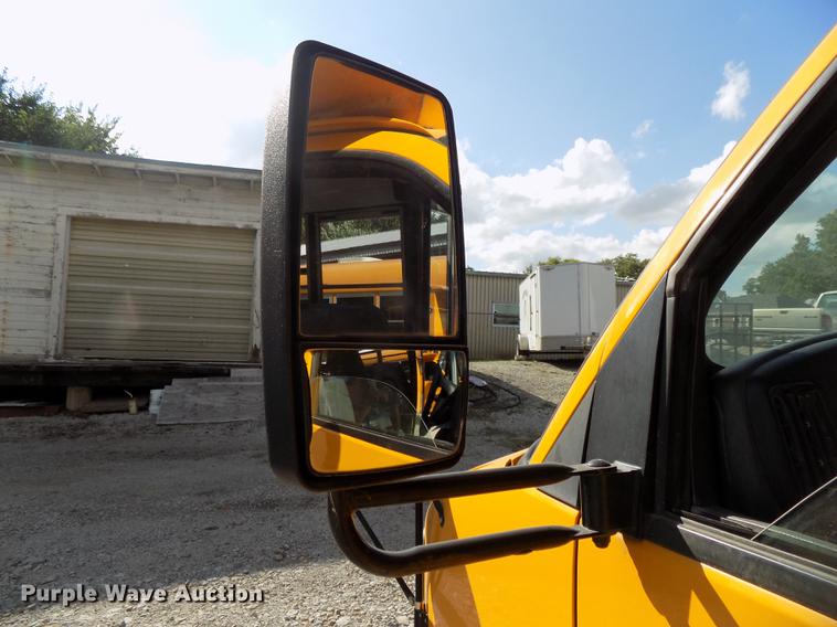 image for item DB8594 2002 Chevrolet Express G3500 school bus