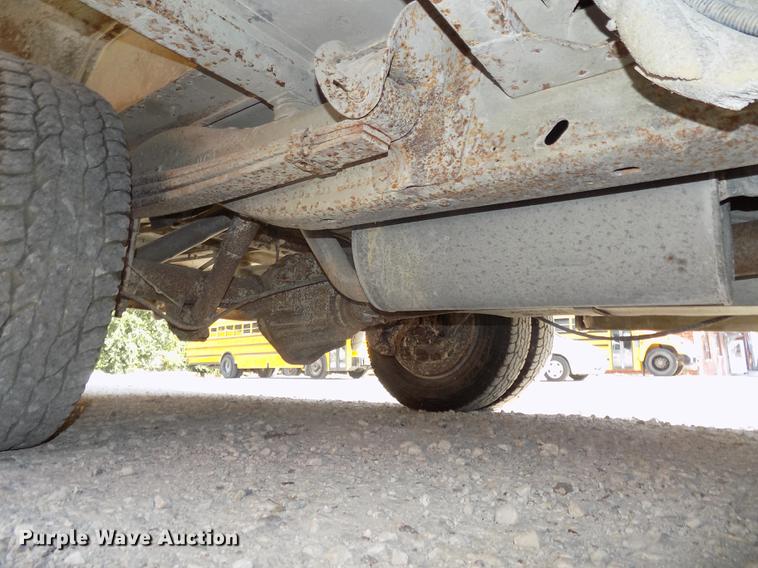 image for item DB8594 2002 Chevrolet Express G3500 school bus