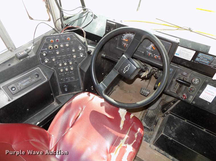 image for item DB8595 2001 Chevrolet CV200C school bus