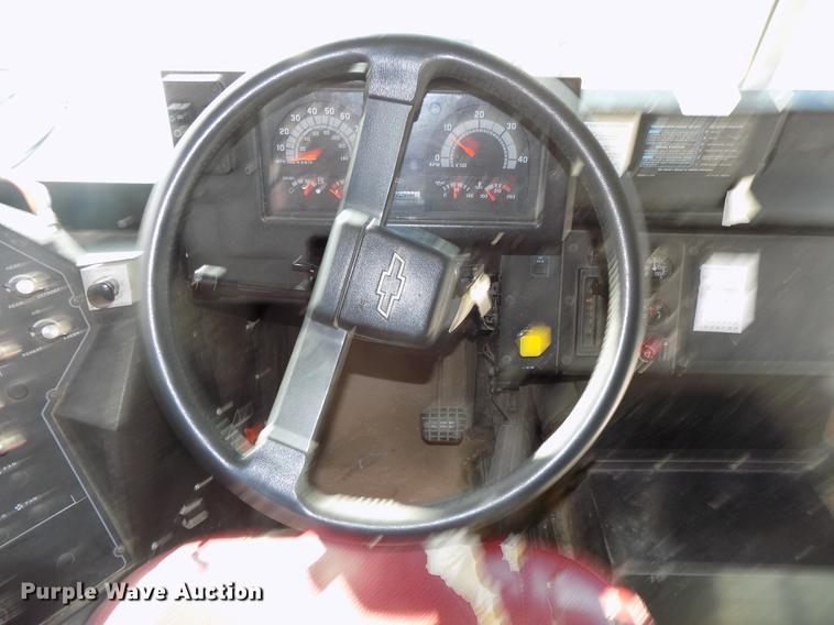 image for item DB8595 2001 Chevrolet CV200C school bus