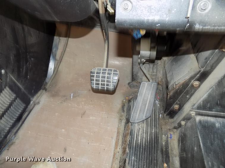 image for item DB8595 2001 Chevrolet CV200C school bus