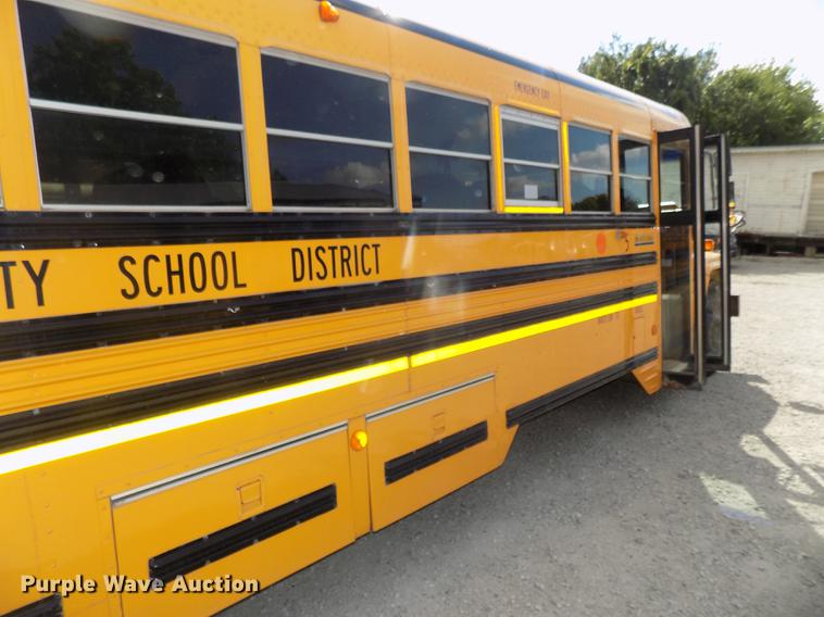 image for item DB8595 2001 Chevrolet CV200C school bus