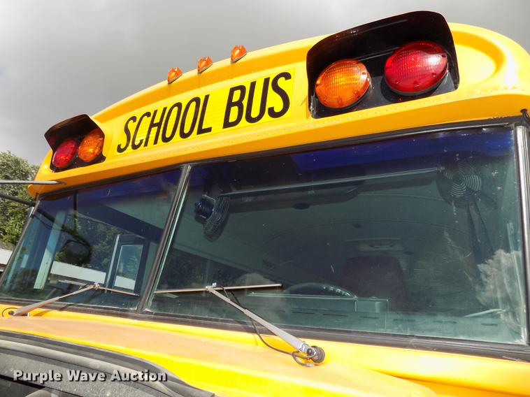 image for item DB8595 2001 Chevrolet CV200C school bus