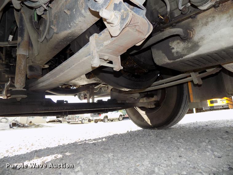 image for item DB8595 2001 Chevrolet CV200C school bus