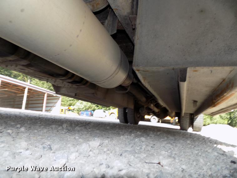 image for item DB8595 2001 Chevrolet CV200C school bus