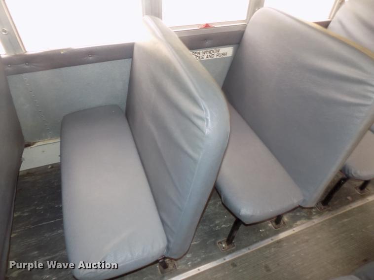 image for item DB8596 2005 International FE school bus