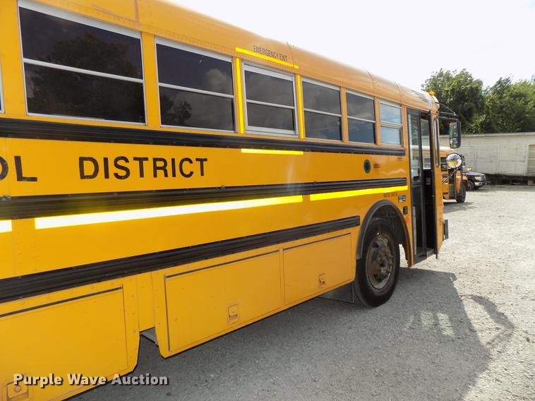 image for item DB8596 2005 International FE school bus