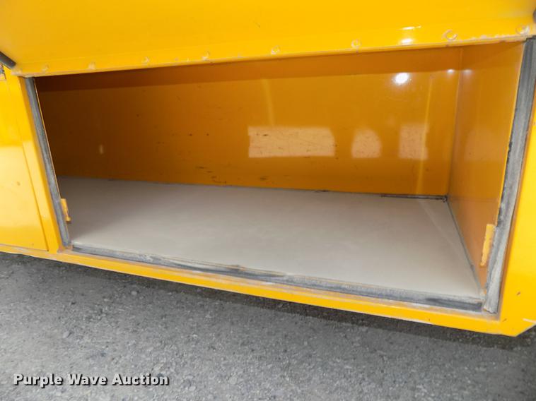 image for item DB8596 2005 International FE school bus