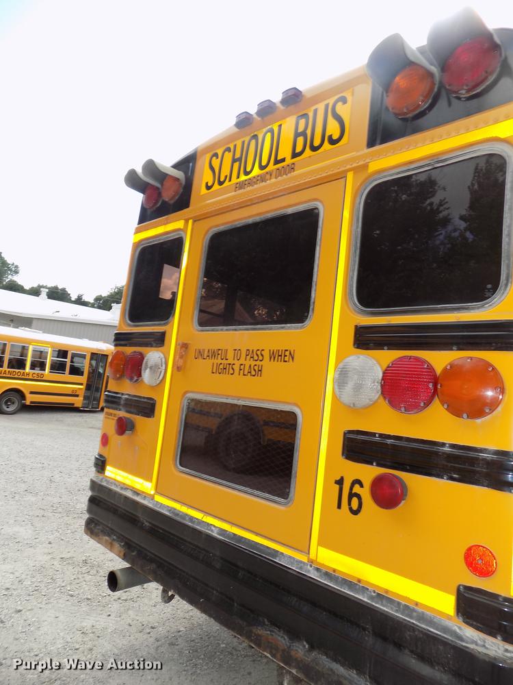 image for item DB8596 2005 International FE school bus